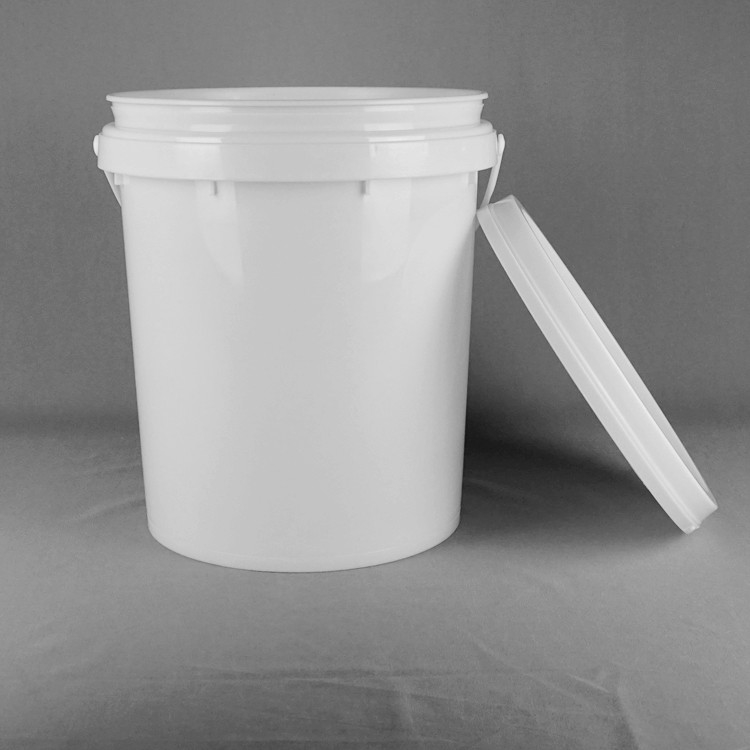 20L Kapak Üzerinde Snap Yüklenebilir Plastik kova 15.5 Yüksekliği 11.5 Diametresi Özelleştirilebilir Beyaz Tasarım