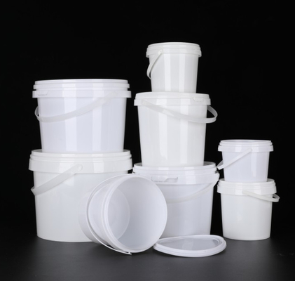 Beyaz Gıda Derecesi Kapaklı Plastik kova 1L-5L Kapasite BPA Serbest Geri Dönüştürülebilir Yaka -40°F 180°F Sıcaklık Aralığı