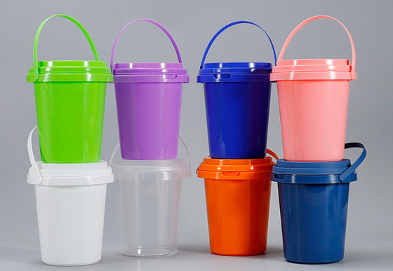 Güvenli gıda ambalajı için ekran baskı ile pürüzsüz yüzey plastik kova.